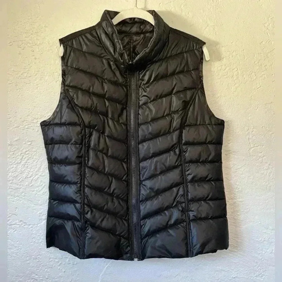 INC International Concepts high collar reversible women’s quilted puffer vest - Picture 1 of 10